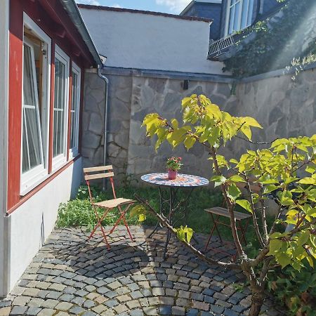 Rheingau - Schoene Moeblierte Ferienwohnung エルトフィレ エクステリア 写真